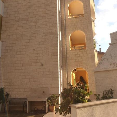 Villa Vujcic Makarska Eksteriør billede